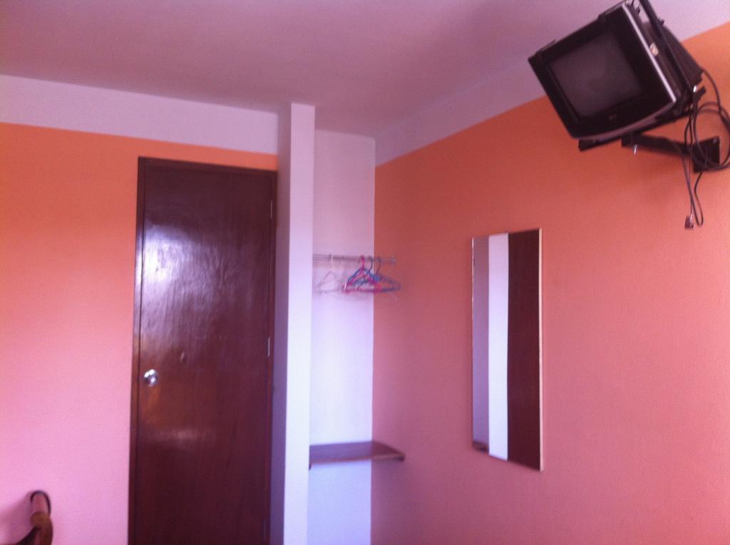 Hostal Tres Mascaras Ayacucho Exterior photo