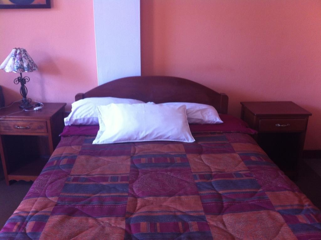 Hostal Tres Mascaras Ayacucho Exterior photo